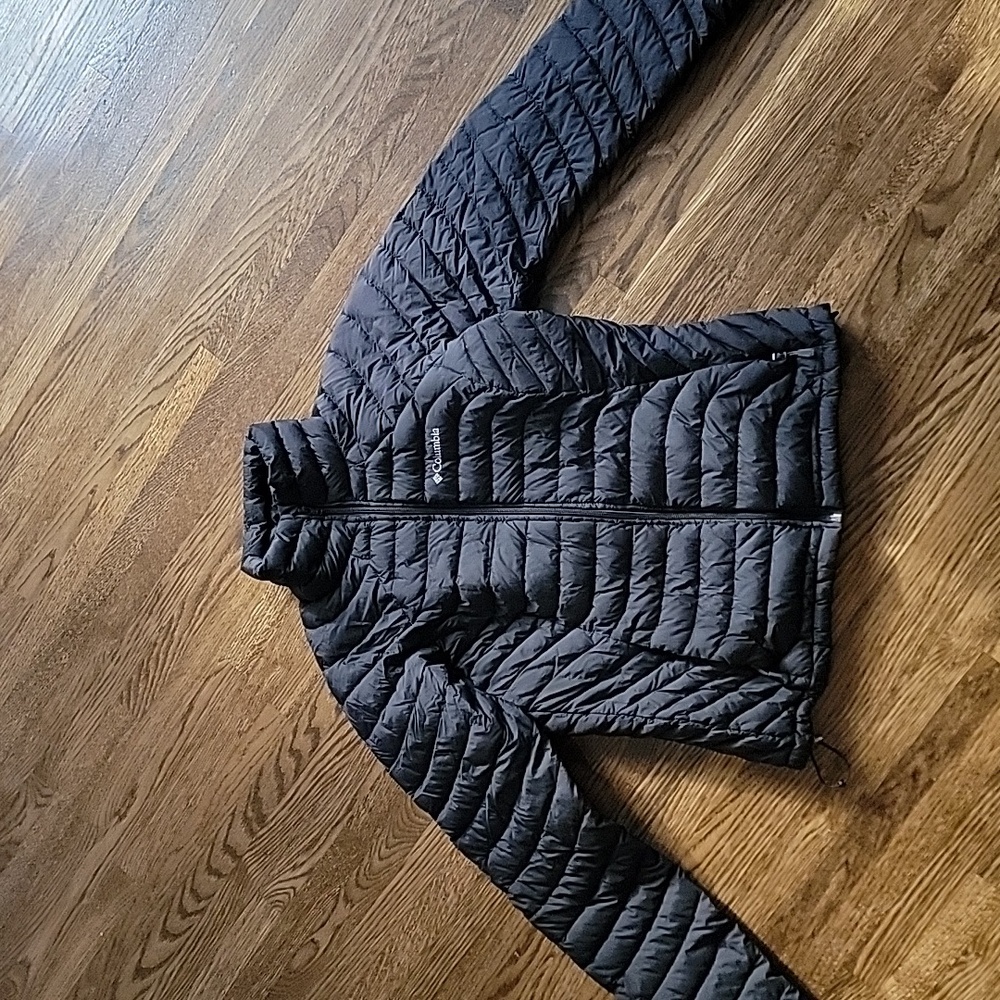 Columbia warm black waist coat mediun